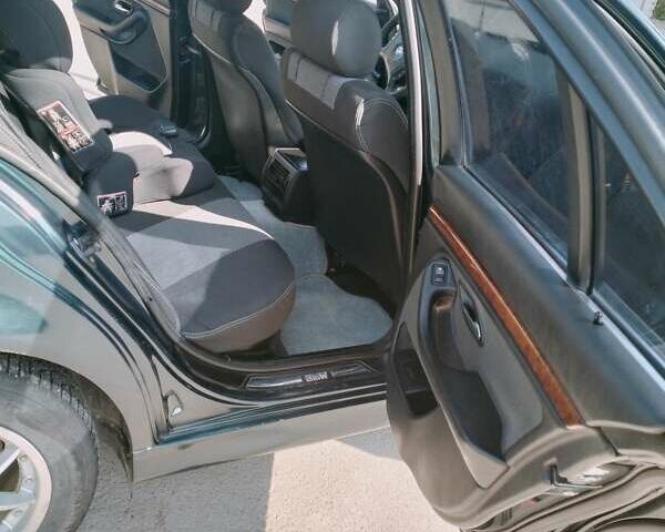Зеленый БМВ 5 Серия, объемом двигателя 2.5 л и пробегом 480 тыс. км за 3400 $, фото 13 на Automoto.ua
