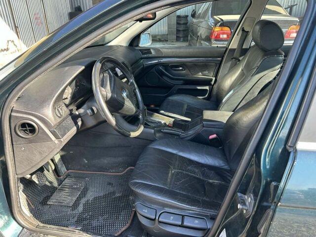 Зеленый БМВ 5 Серия, объемом двигателя 0 л и пробегом 240 тыс. км за 4500 $, фото 6 на Automoto.ua