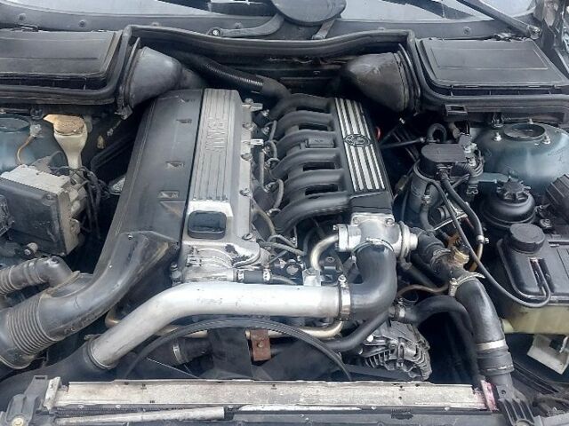 Зеленый БМВ 5 Серия, объемом двигателя 0 л и пробегом 280 тыс. км за 1500 $, фото 4 на Automoto.ua