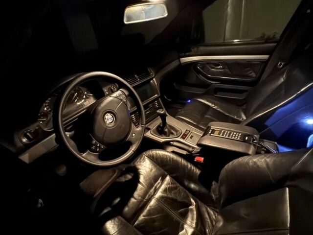 Зеленый БМВ 5 Серия, объемом двигателя 3.4 л и пробегом 355 тыс. км за 9000 $, фото 9 на Automoto.ua