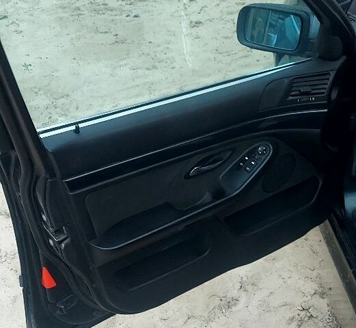 Зеленый БМВ 5 Серия, объемом двигателя 0 л и пробегом 280 тыс. км за 1500 $, фото 12 на Automoto.ua