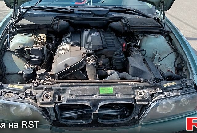 Зелений БМВ 5 Серія, об'ємом двигуна 2 л та пробігом 435 тис. км за 3500 $, фото 3 на Automoto.ua
