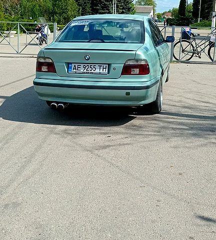 Зелений БМВ 5 Серія, об'ємом двигуна 2 л та пробігом 435 тис. км за 3500 $, фото 8 на Automoto.ua