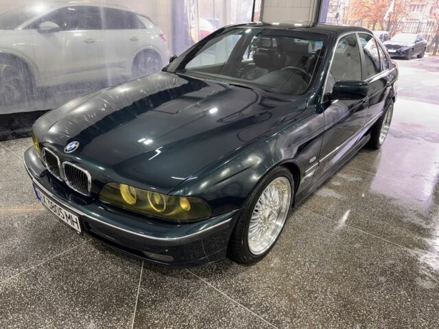 Зеленый БМВ 5 Серия, объемом двигателя 3.4 л и пробегом 355 тыс. км за 9000 $, фото 1 на Automoto.ua