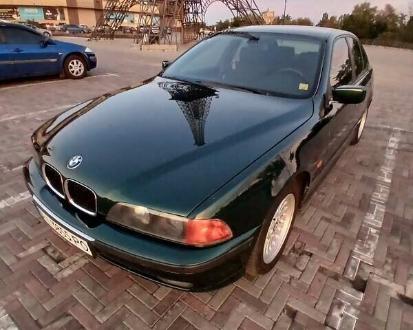 Зеленый БМВ 5 Серия, объемом двигателя 2 л и пробегом 340 тыс. км за 3900 $, фото 2 на Automoto.ua