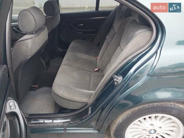 Зелений БМВ 5 Серія, об'ємом двигуна 1.99 л та пробігом 247 тис. км за 3600 $, фото 22 на Automoto.ua
