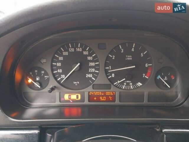 Зелений БМВ 5 Серія, об'ємом двигуна 1.99 л та пробігом 247 тис. км за 3600 $, фото 16 на Automoto.ua