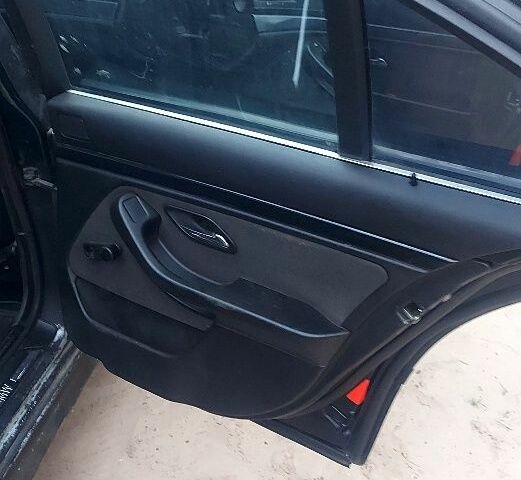 Зеленый БМВ 5 Серия, объемом двигателя 0 л и пробегом 280 тыс. км за 1500 $, фото 15 на Automoto.ua