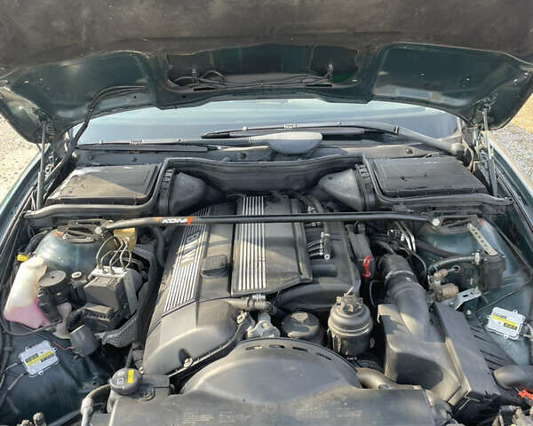 Зелений БМВ 5 Серія, об'ємом двигуна 2.8 л та пробігом 430 тис. км за 4800 $, фото 22 на Automoto.ua