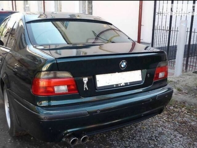 Зеленый БМВ 5 Серия, объемом двигателя 3.5 л и пробегом 288 тыс. км за 2950 $, фото 1 на Automoto.ua