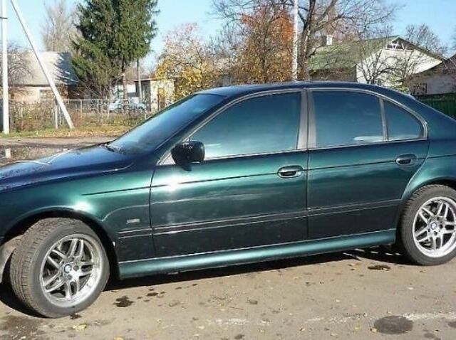 Зеленый БМВ 5 Серия, объемом двигателя 3.5 л и пробегом 288 тыс. км за 2950 $, фото 3 на Automoto.ua
