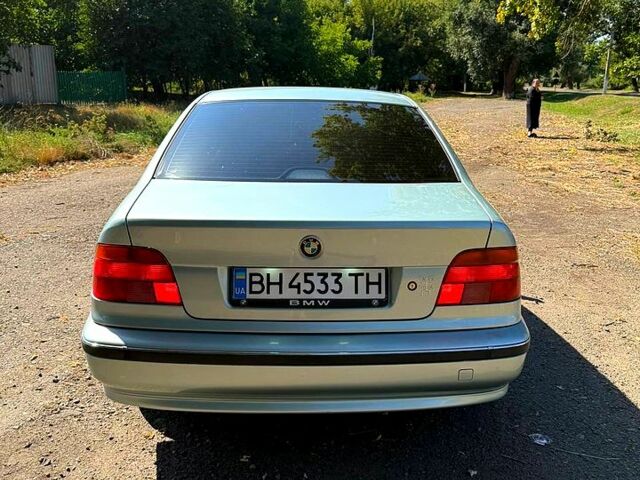 Зелений БМВ 5 Серія, об'ємом двигуна 2 л та пробігом 226 тис. км за 5100 $, фото 6 на Automoto.ua
