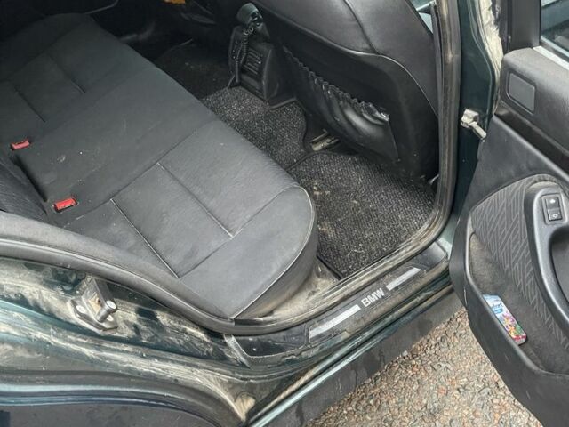 Зеленый БМВ 5 Серия, объемом двигателя 2 л и пробегом 370 тыс. км за 2500 $, фото 9 на Automoto.ua