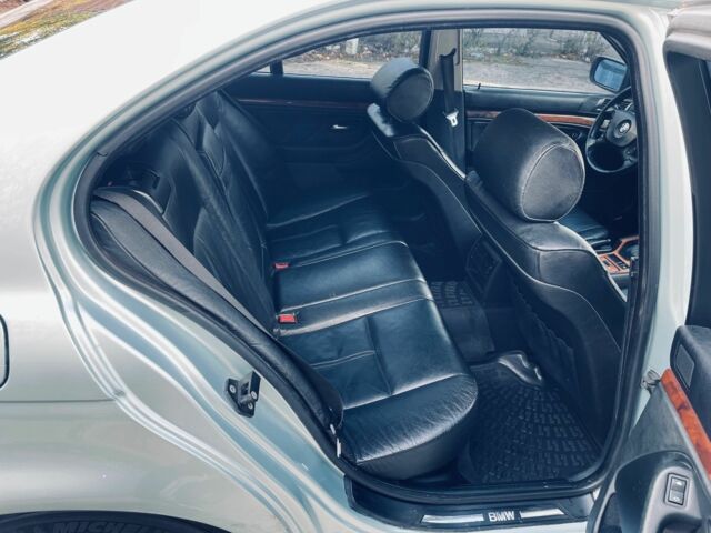 Зеленый БМВ 5 Серия, объемом двигателя 2.9 л и пробегом 278 тыс. км за 4990 $, фото 9 на Automoto.ua