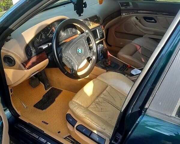 Зеленый БМВ 5 Серия, объемом двигателя 2.9 л и пробегом 450 тыс. км за 5300 $, фото 2 на Automoto.ua