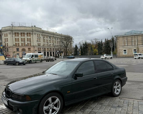 Зеленый БМВ 5 Серия, объемом двигателя 3 л и пробегом 450 тыс. км за 6200 $, фото 2 на Automoto.ua