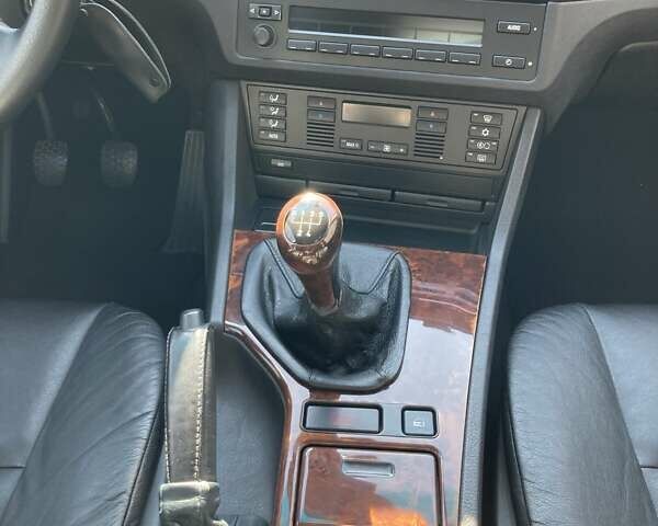 Зелений БМВ 5 Серія, об'ємом двигуна 2.2 л та пробігом 338 тис. км за 6000 $, фото 26 на Automoto.ua