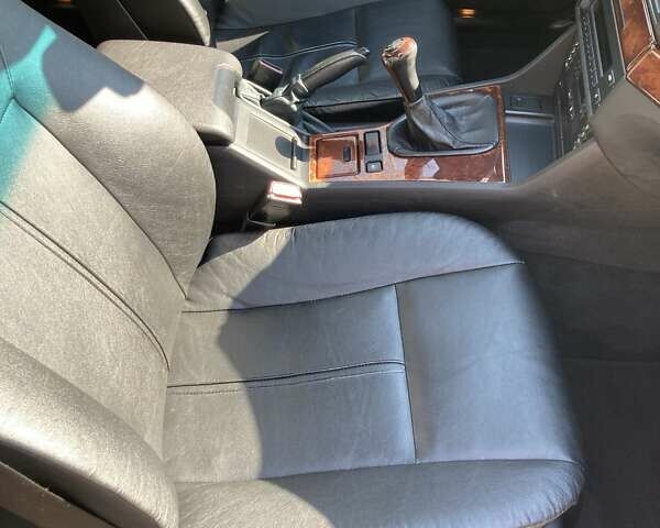 Зелений БМВ 5 Серія, об'ємом двигуна 2.2 л та пробігом 338 тис. км за 6000 $, фото 24 на Automoto.ua