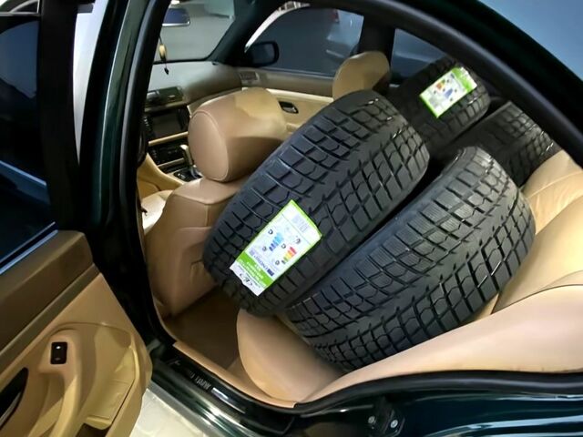 Зеленый БМВ 5 Серия, объемом двигателя 2.9 л и пробегом 300 тыс. км за 4200 $, фото 9 на Automoto.ua