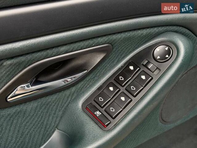 Зеленый БМВ 5 Серия, объемом двигателя 2.2 л и пробегом 247 тыс. км за 8800 $, фото 19 на Automoto.ua
