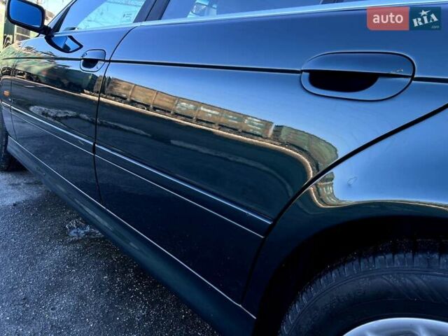 Зелений БМВ 5 Серія, об'ємом двигуна 2 л та пробігом 453 тис. км за 5800 $, фото 24 на Automoto.ua