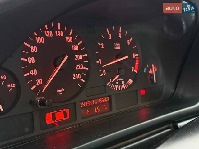 Зеленый БМВ 5 Серия, объемом двигателя 2.2 л и пробегом 247 тыс. км за 8800 $, фото 25 на Automoto.ua