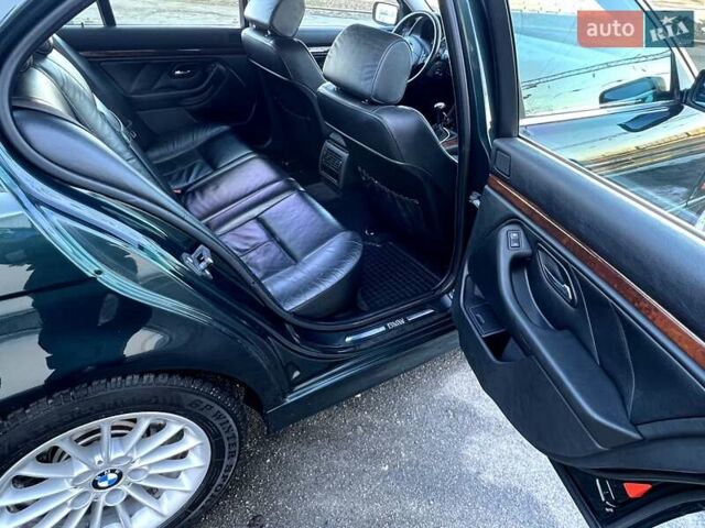Зелений БМВ 5 Серія, об'ємом двигуна 2 л та пробігом 453 тис. км за 5800 $, фото 47 на Automoto.ua