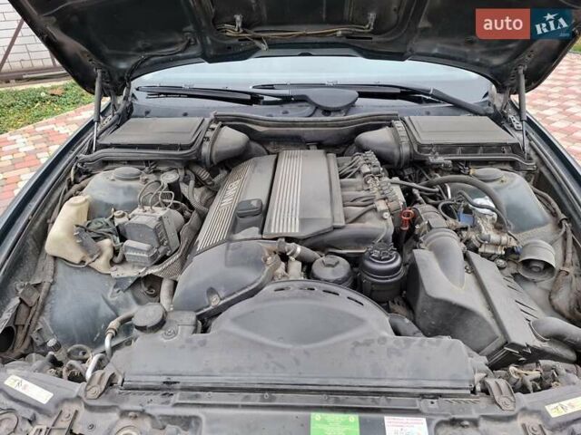 Зеленый БМВ 5 Серия, объемом двигателя 2 л и пробегом 629 тыс. км за 4000 $, фото 10 на Automoto.ua