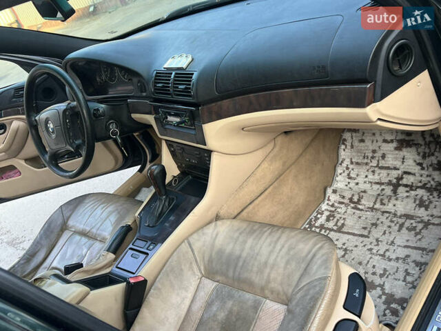 Зеленый БМВ 5 Серия, объемом двигателя 2.5 л и пробегом 400 тыс. км за 3300 $, фото 17 на Automoto.ua