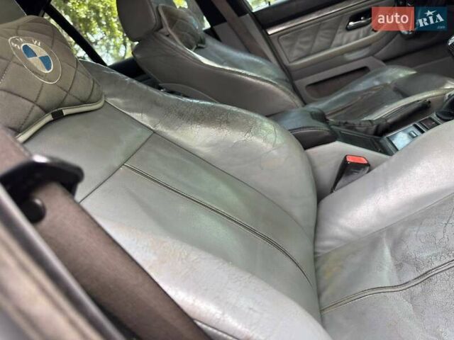 Зеленый БМВ 5 Серия, объемом двигателя 2.5 л и пробегом 370 тыс. км за 6500 $, фото 16 на Automoto.ua