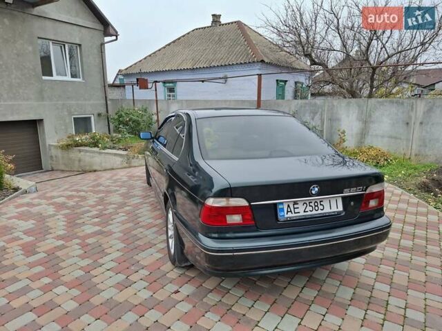 Зеленый БМВ 5 Серия, объемом двигателя 2 л и пробегом 629 тыс. км за 4000 $, фото 1 на Automoto.ua