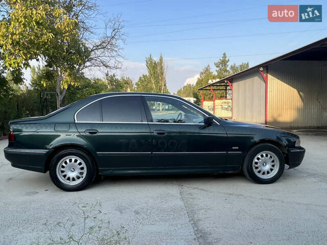 Зеленый БМВ 5 Серия, объемом двигателя 2.5 л и пробегом 400 тыс. км за 3300 $, фото 4 на Automoto.ua