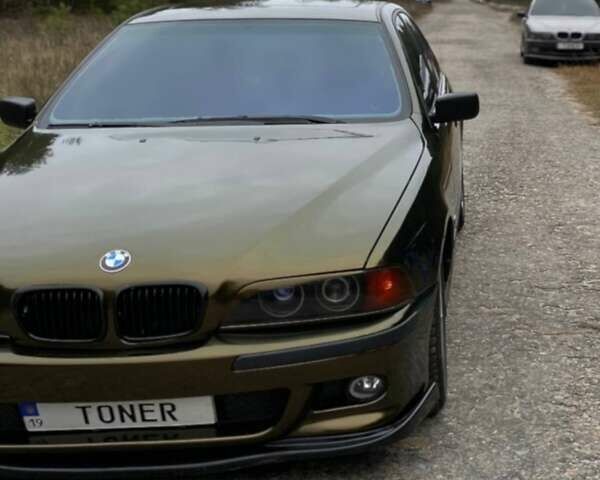 Зеленый БМВ 5 Серия, объемом двигателя 2.5 л и пробегом 370 тыс. км за 6500 $, фото 2 на Automoto.ua