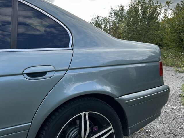 Зеленый БМВ 5 Серия, объемом двигателя 2 л и пробегом 451 тыс. км за 5000 $, фото 12 на Automoto.ua