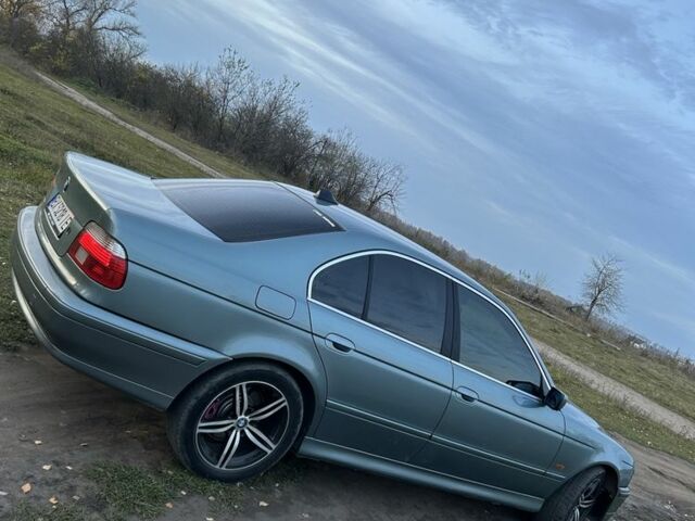 Зеленый БМВ 5 Серия, объемом двигателя 2 л и пробегом 451 тыс. км за 5000 $, фото 4 на Automoto.ua