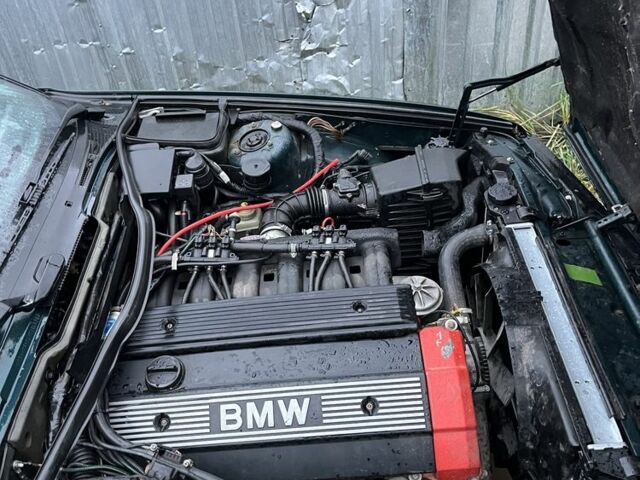 Зеленый БМВ 5 Серия, объемом двигателя 2 л и пробегом 400 тыс. км за 1950 $, фото 6 на Automoto.ua