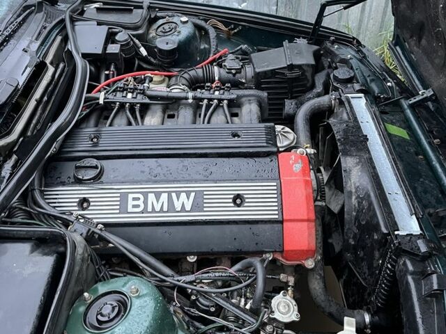 Зеленый БМВ 5 Серия, объемом двигателя 2 л и пробегом 400 тыс. км за 1950 $, фото 5 на Automoto.ua