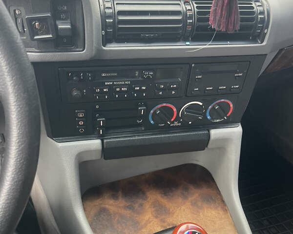 Зеленый БМВ 5 Серия, объемом двигателя 1.8 л и пробегом 198 тыс. км за 4300 $, фото 8 на Automoto.ua