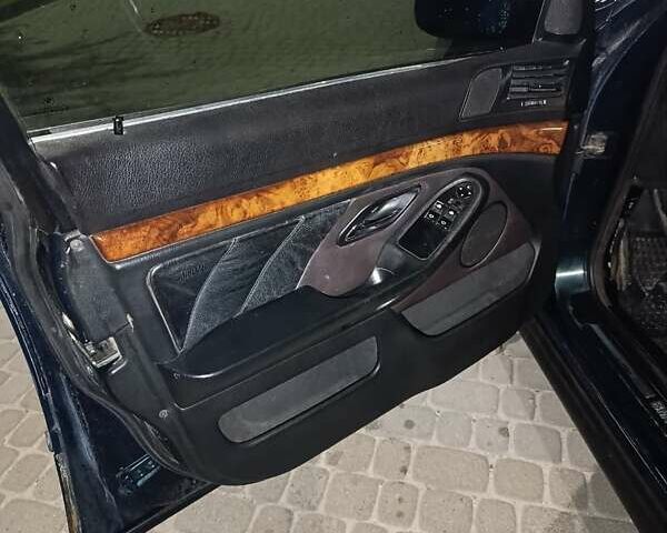 Зеленый БМВ 5 Серия, объемом двигателя 2.5 л и пробегом 300 тыс. км за 3000 $, фото 30 на Automoto.ua