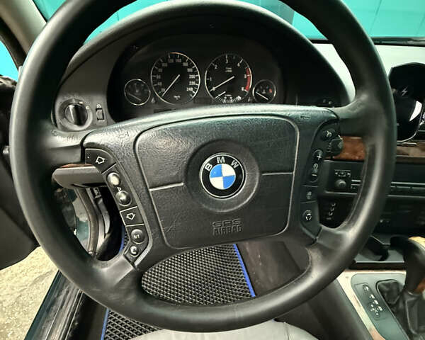 Зеленый БМВ 5 Серия, объемом двигателя 2.93 л и пробегом 403 тыс. км за 4700 $, фото 21 на Automoto.ua