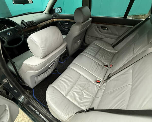 Зеленый БМВ 5 Серия, объемом двигателя 2.93 л и пробегом 403 тыс. км за 4700 $, фото 18 на Automoto.ua