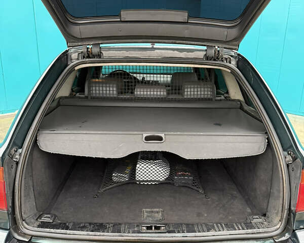 Зеленый БМВ 5 Серия, объемом двигателя 2.93 л и пробегом 403 тыс. км за 4700 $, фото 7 на Automoto.ua