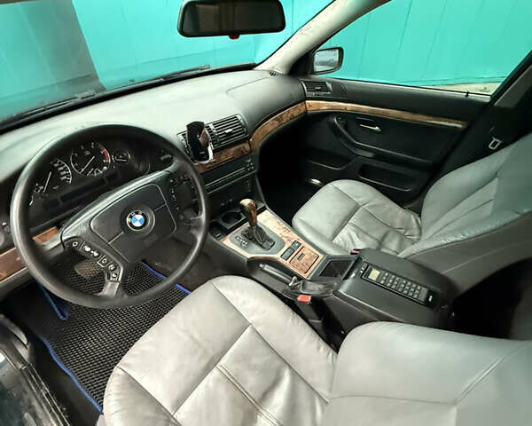 Зеленый БМВ 5 Серия, объемом двигателя 2.93 л и пробегом 403 тыс. км за 4700 $, фото 20 на Automoto.ua