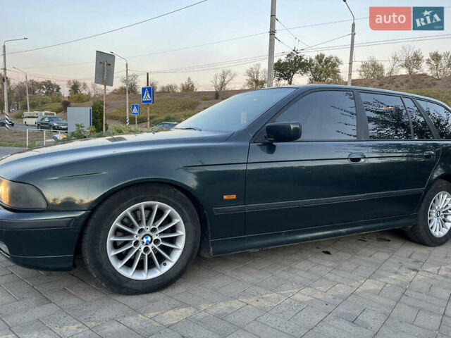 Зелений БМВ 5 Серія, об'ємом двигуна 2.93 л та пробігом 389 тис. км за 5000 $, фото 18 на Automoto.ua