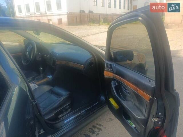 Зелений БМВ 5 Серія, об'ємом двигуна 2.93 л та пробігом 390 тис. км за 3977 $, фото 5 на Automoto.ua