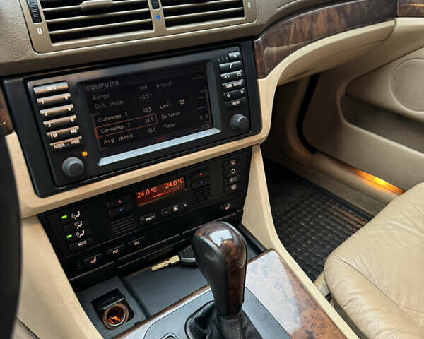 Зеленый БМВ 5 Серия, объемом двигателя 2.5 л и пробегом 326 тыс. км за 4400 $, фото 14 на Automoto.ua