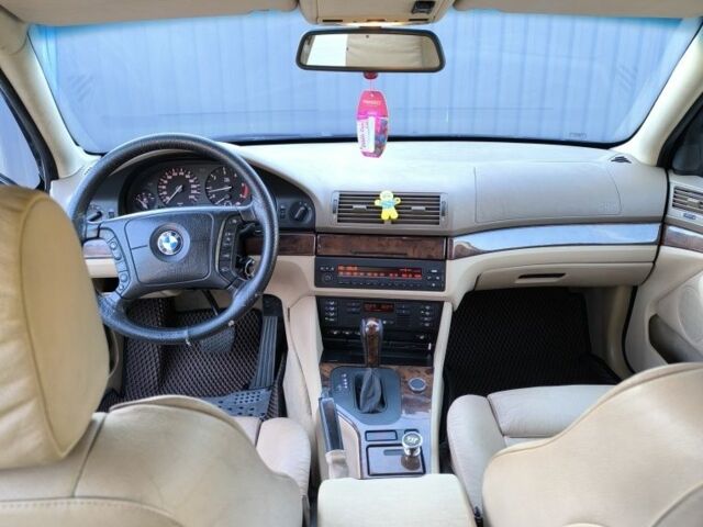 Зеленый БМВ 5 Серия, объемом двигателя 2.5 л и пробегом 443 тыс. км за 3600 $, фото 12 на Automoto.ua