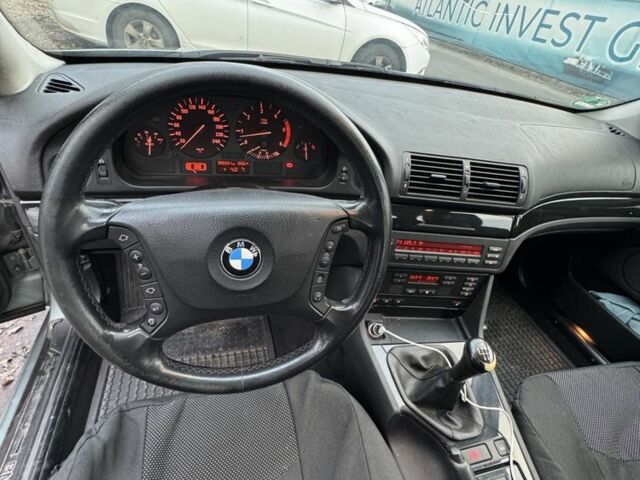 Зеленый БМВ 5 Серия, объемом двигателя 2.5 л и пробегом 400 тыс. км за 2400 $, фото 11 на Automoto.ua