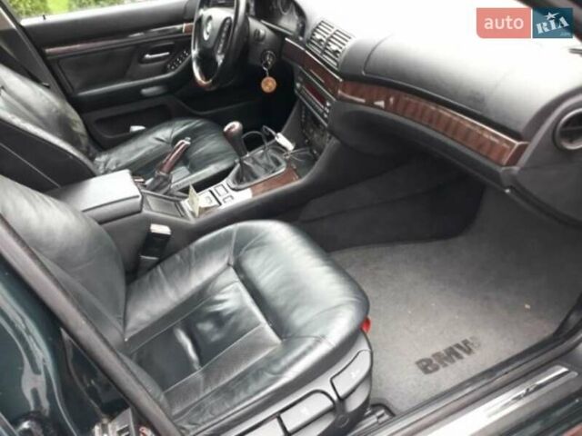 Зелений БМВ 5 Серія, об'ємом двигуна 2 л та пробігом 250 тис. км за 5500 $, фото 7 на Automoto.ua