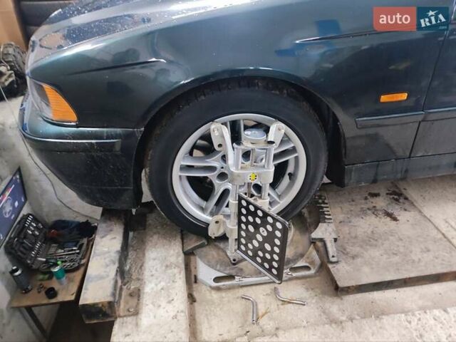 Зеленый БМВ 5 Серия, объемом двигателя 2.5 л и пробегом 527 тыс. км за 10500 $, фото 68 на Automoto.ua